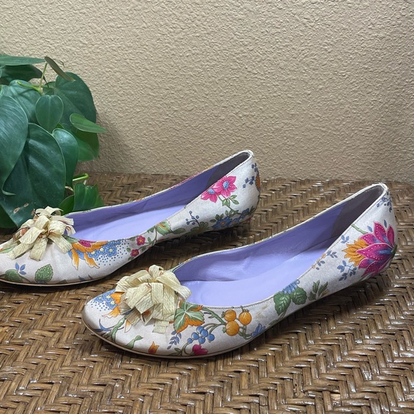 Lundi Bleu Floral Fringe Detail Round Toe Satin Multi Slip-on Kitten Heel - Picture 2 of 11